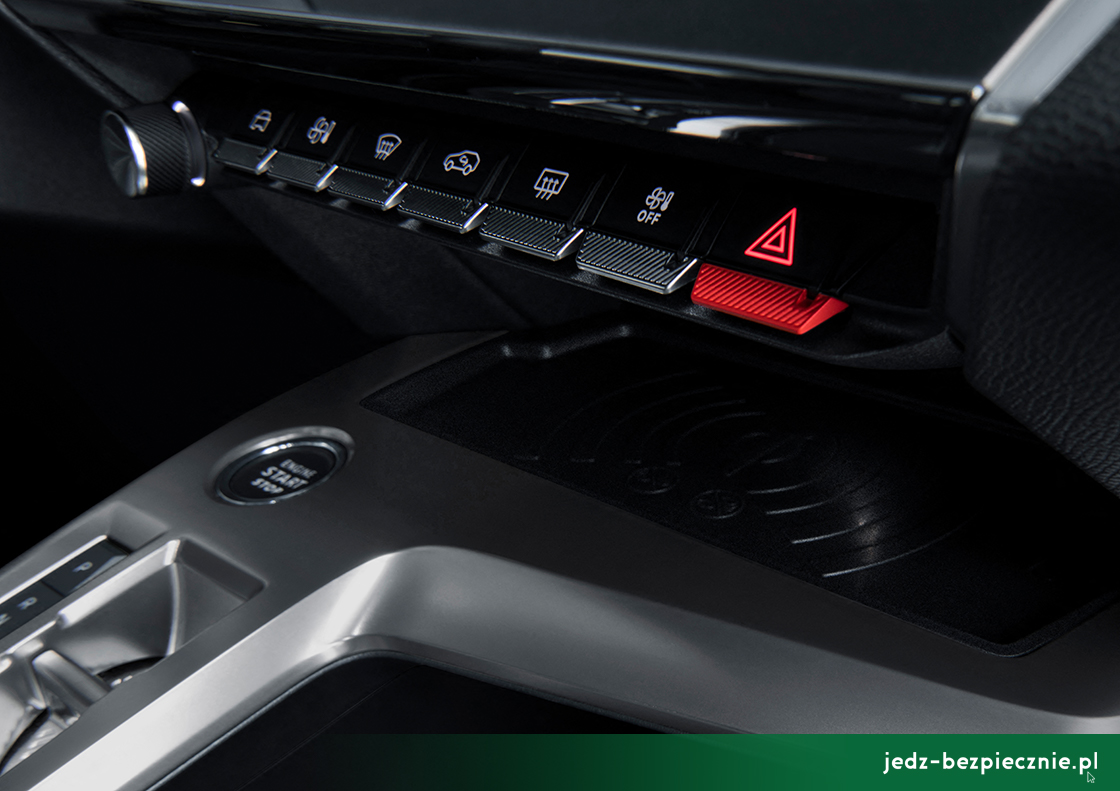 Premiera tygodnia - Peugeot 308 III hatchback - 10-calowy ekran i panel z przyciskami i-toggles